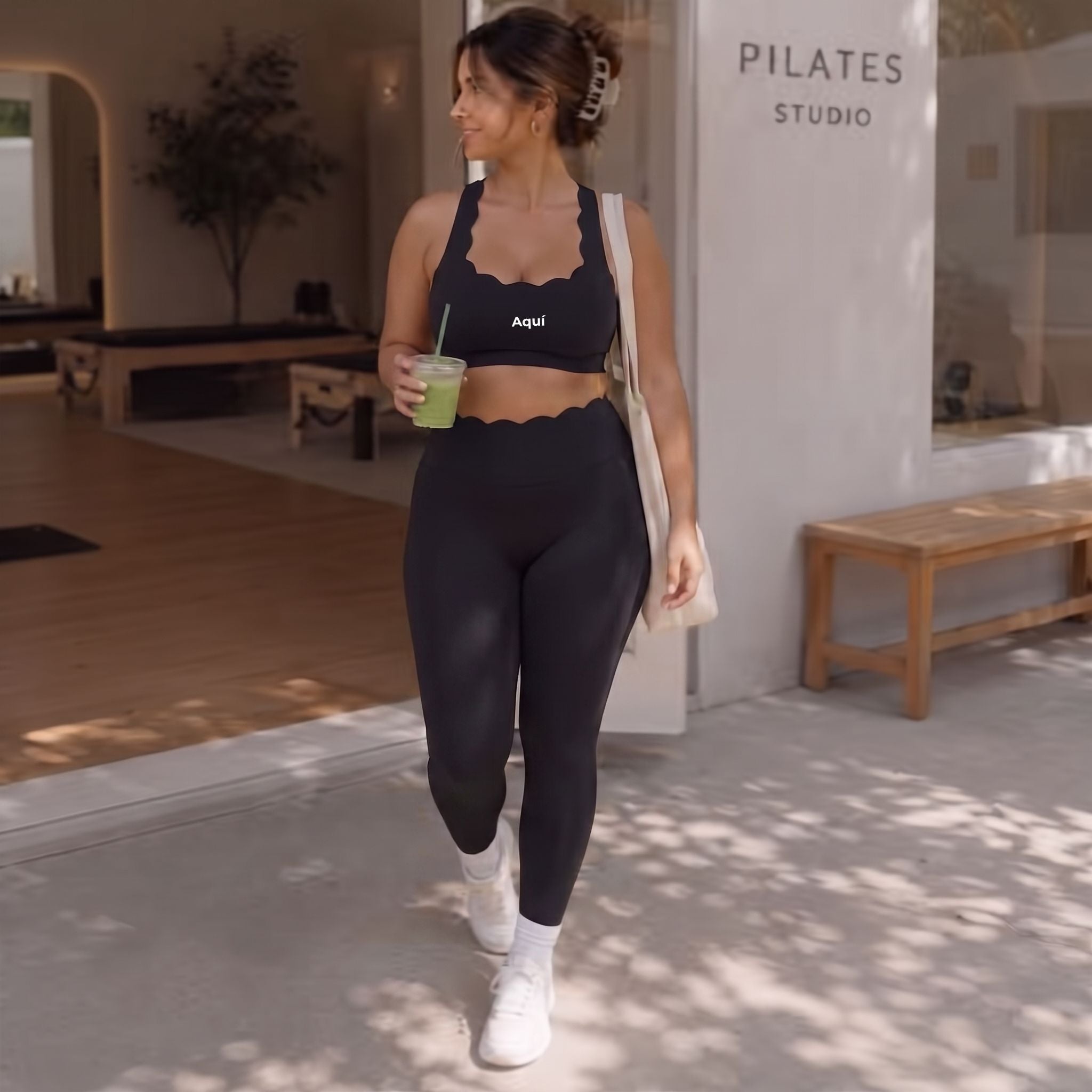 BLACK PETAL CROSS BACK SPORTS BRA